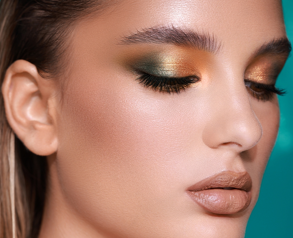 Mini Metropolis Eyeshadow Palette & Eyeshadow Brush - Imagen 3