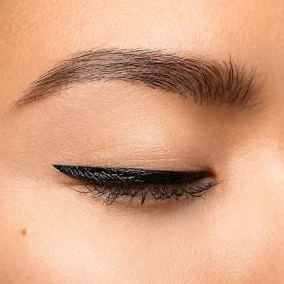 Highliner Liquid Eyeliner | Marc Jacobs Beauty - Imagen 3